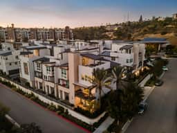 NEW Luxury Townhouse w/ Rooftop Deck