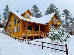 Cozy Big Bear Hideout Retreat + Game Room