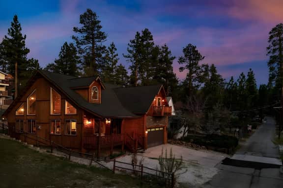 Cozy Big Bear Hideout Retreat + Game Room
