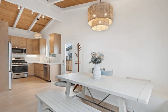 NEW Private PB Modern Cottage w/ Large Custom Deck